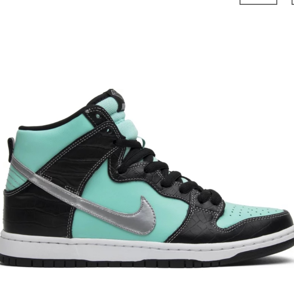 Nike SB 2014
Diamond Supply Co. x Dunk High Premium SB 'Tiffany'